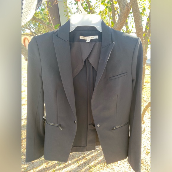 Iconic Scuba Jacket Size 4 Black Veronica Beard - Picture 8 of 9